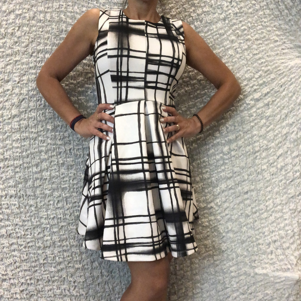 EUC Black and white dress